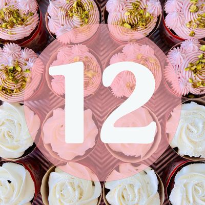 12 Buttercream Cupcakes