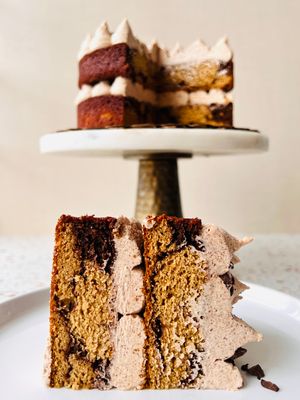 Buttercream 2 Layer Cake