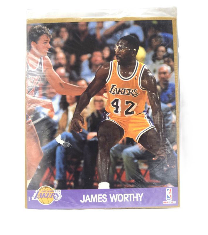 1990 NBA Hoops Action Print with Stats: James Worthy, LA Lakers