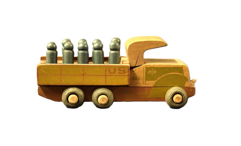 Vintage, Holgate Wooden Pull Toy Set. 1940’s