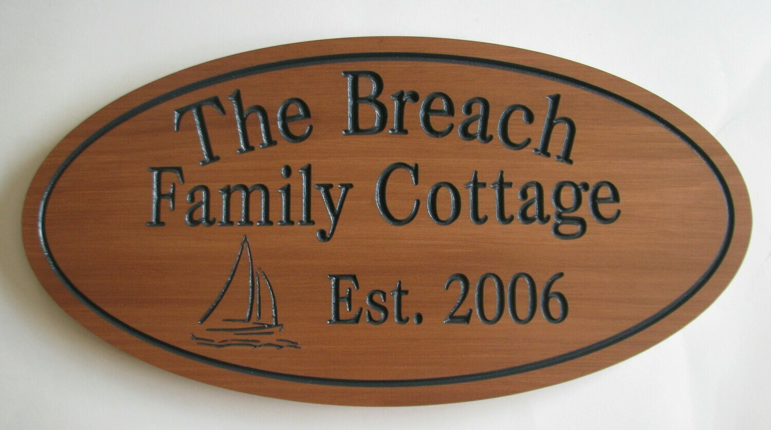 Custom Oval Family Name Sign Cottage Sign with Sailboat
