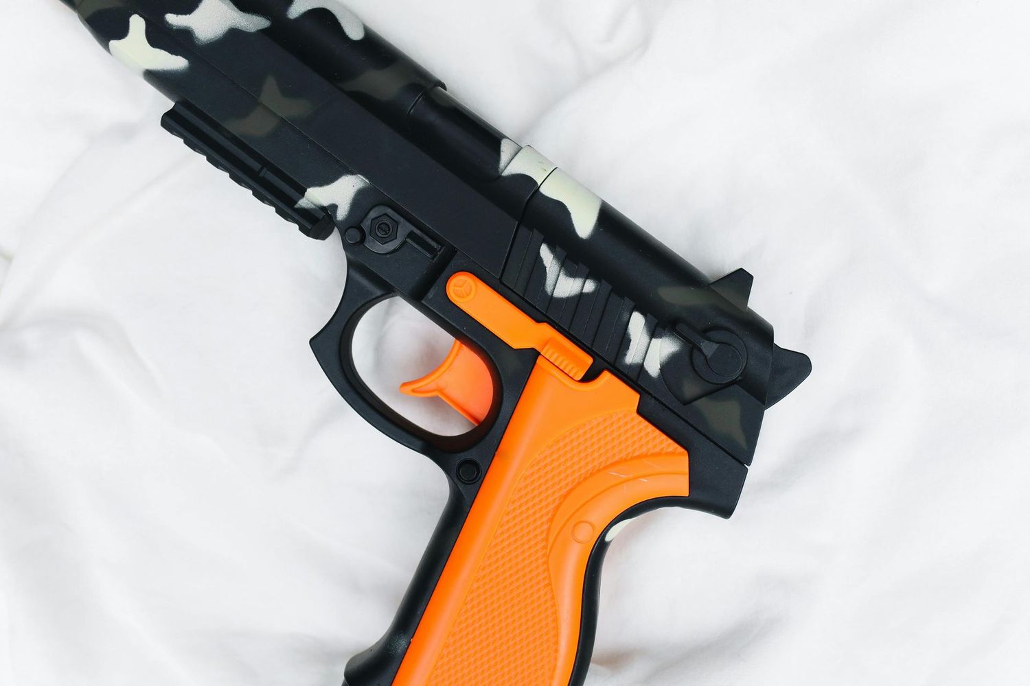Collectible Handgun (Sample Product)