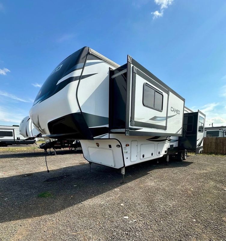 2022 Cameo 3975CK