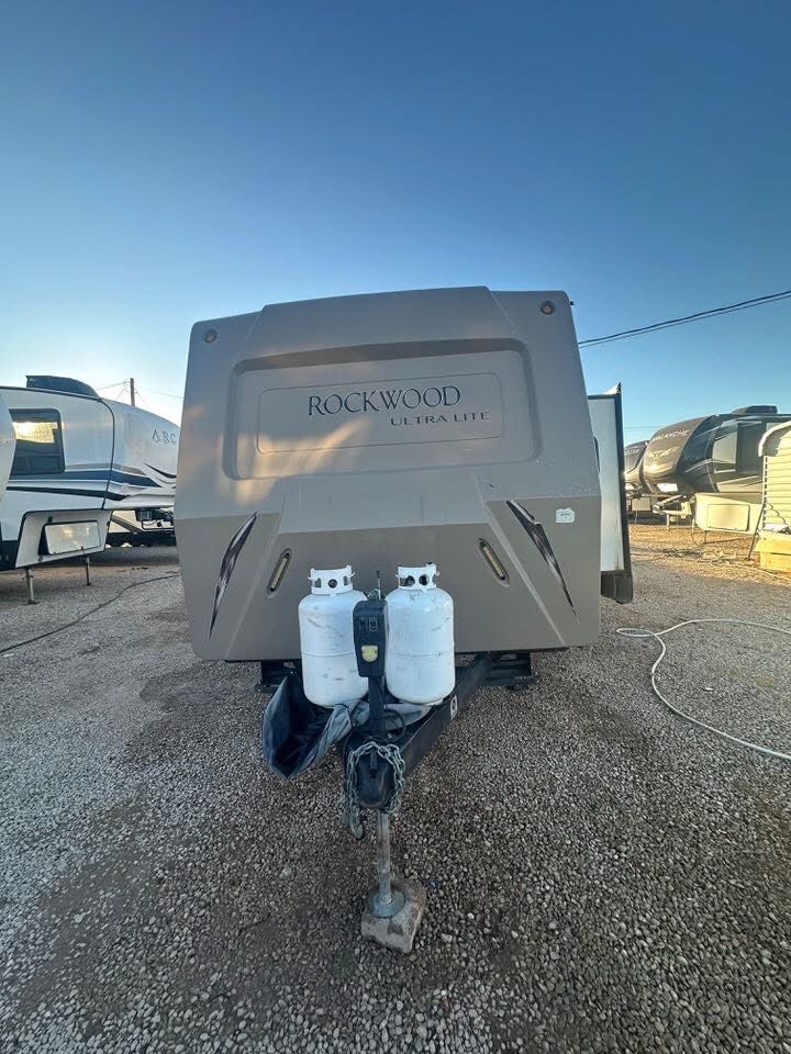 2015 Forest river RockWood 2304DS