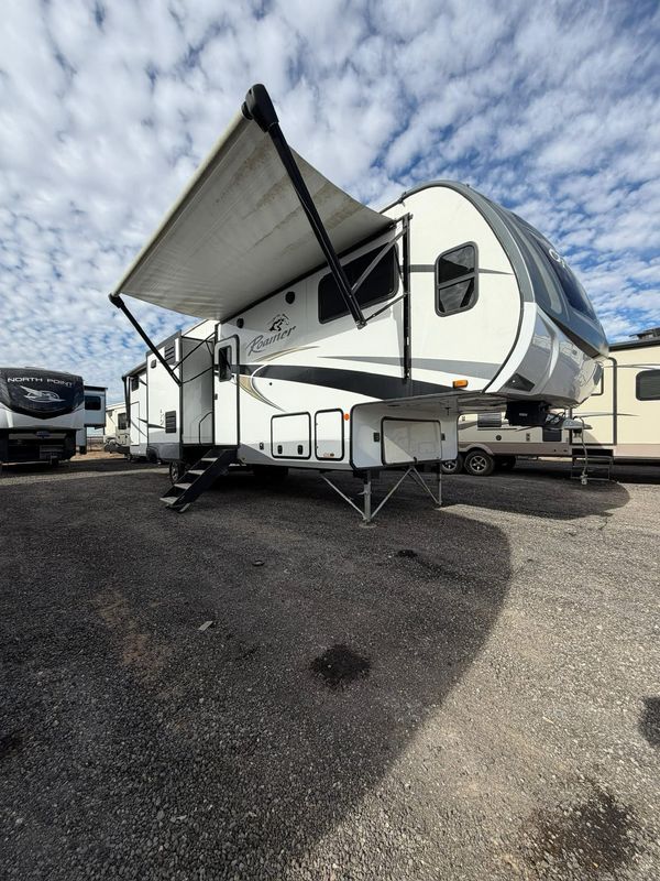 2022 Highland Ridge Roamer 364BHS