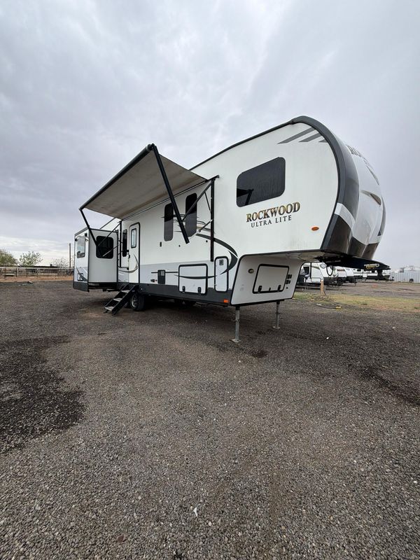 2019 Forest river Rockwood ultra lite 2896MB