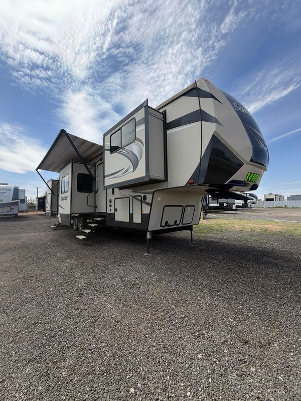 2019 Forest river Sandpiper 38FKOK
