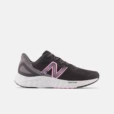NB Kids' Fresh Foam Arishi v4 (Black with Pink)