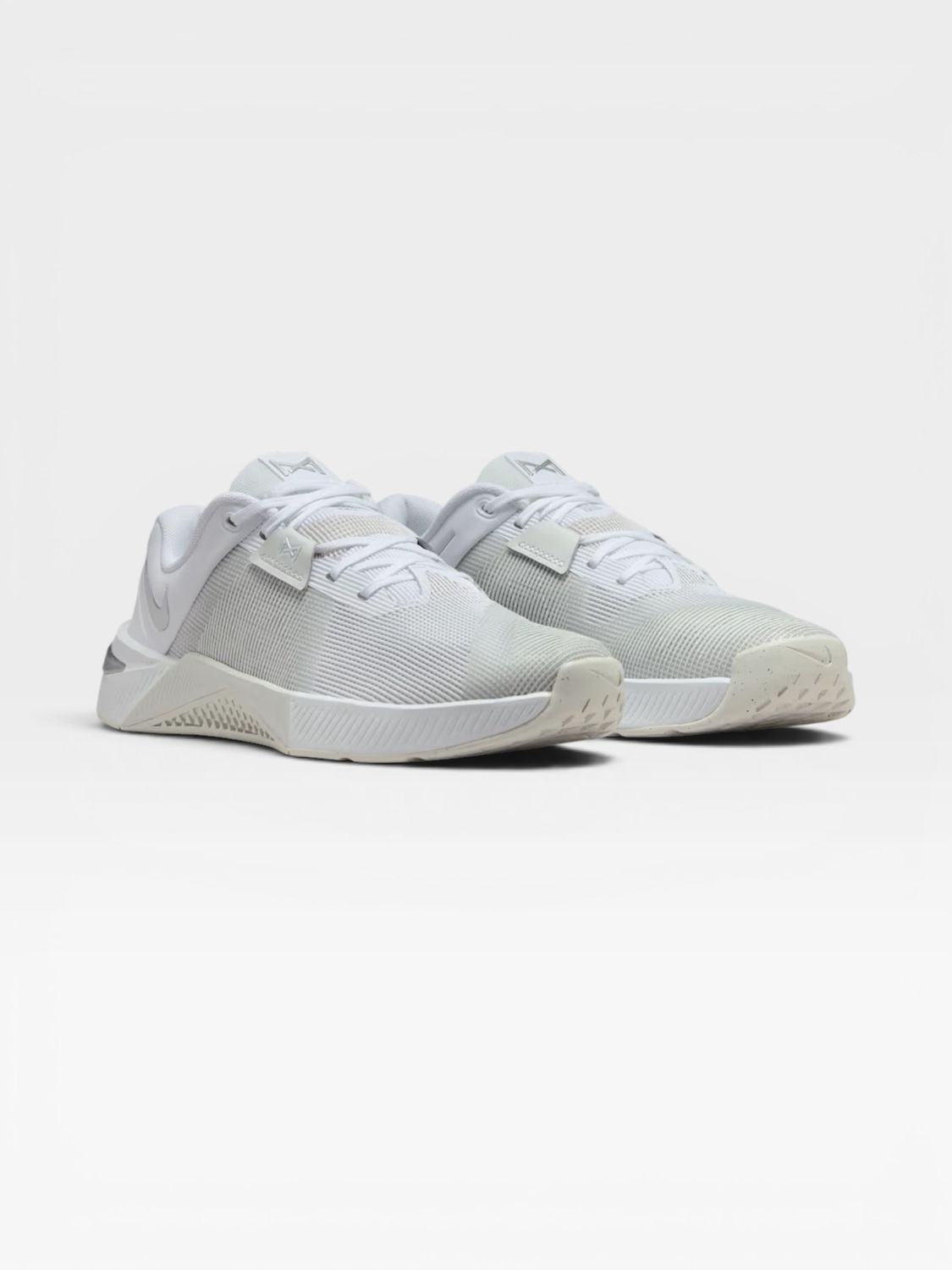 Nike Metcon 10 (White/Platinum Tint/Wolf Grey/Metallic Silver)