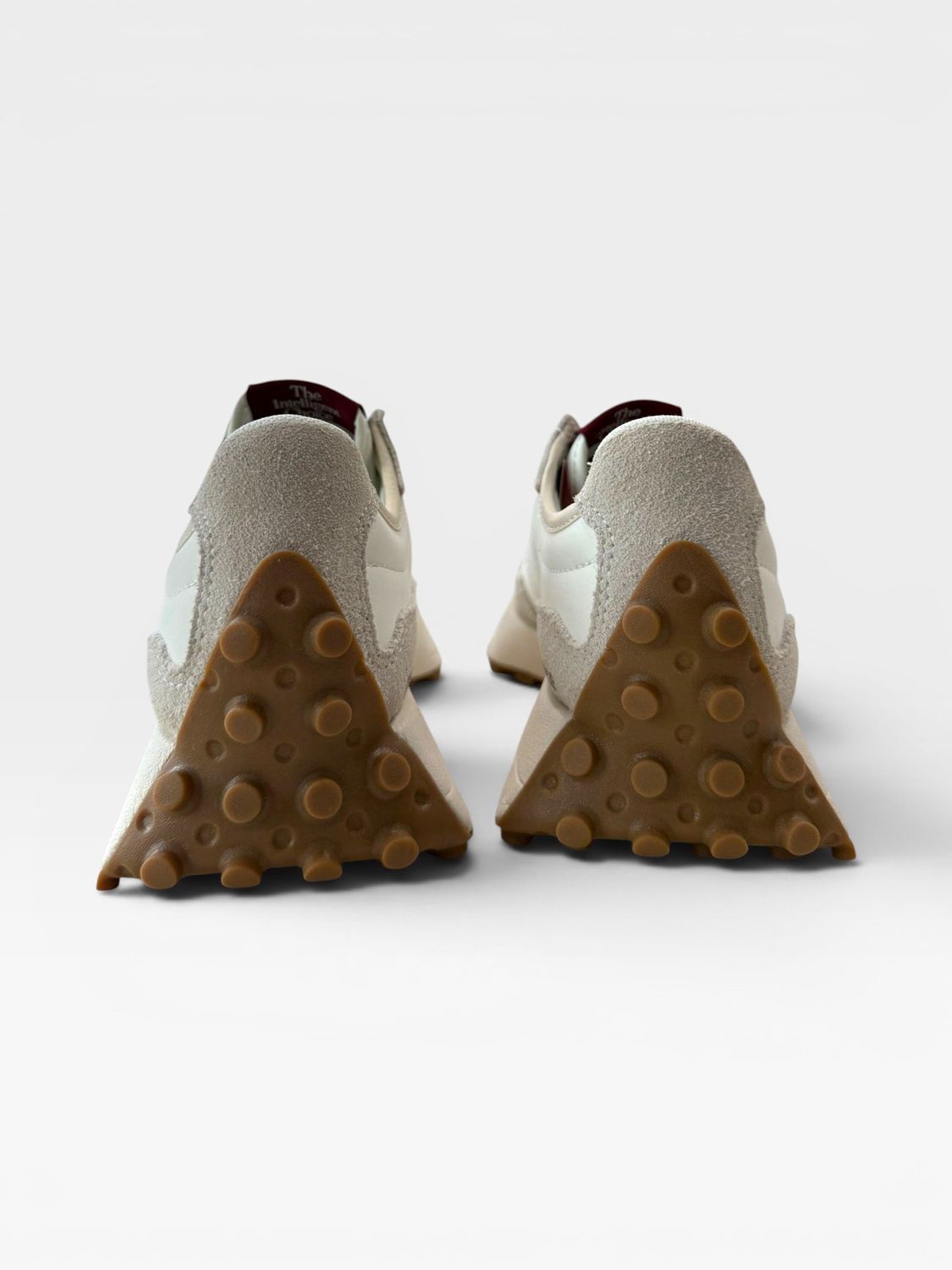 New Balance Women 327 (Moon Beam/Burgundy)