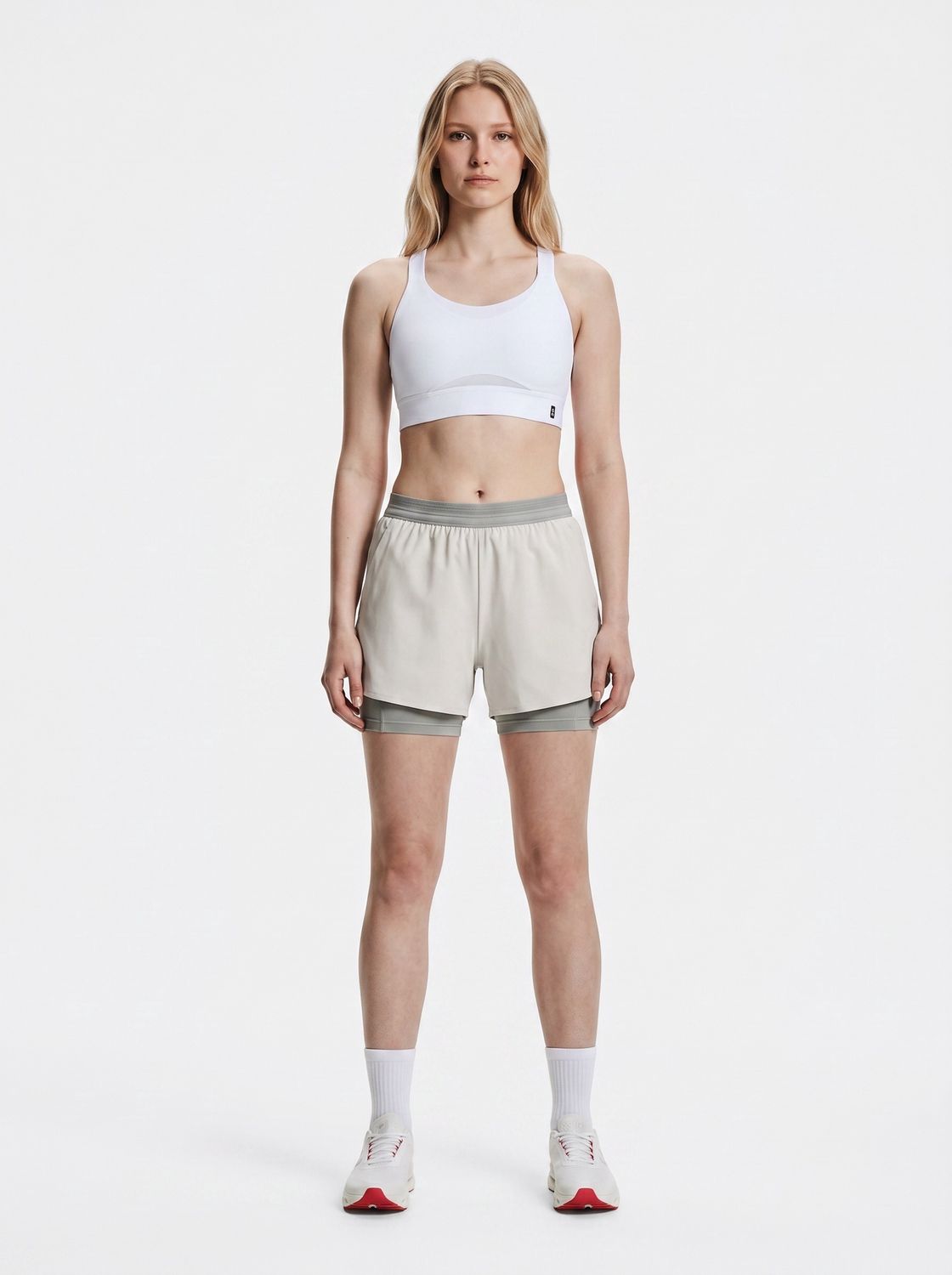 On Women Performance Bra (White)