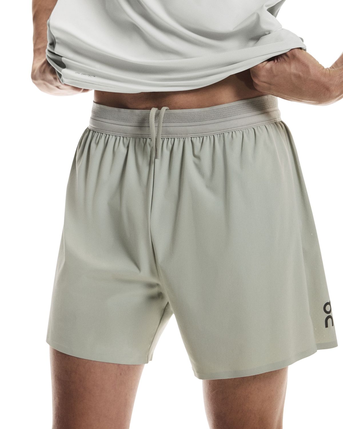 On Men 5" Performance Shorts (Tin)