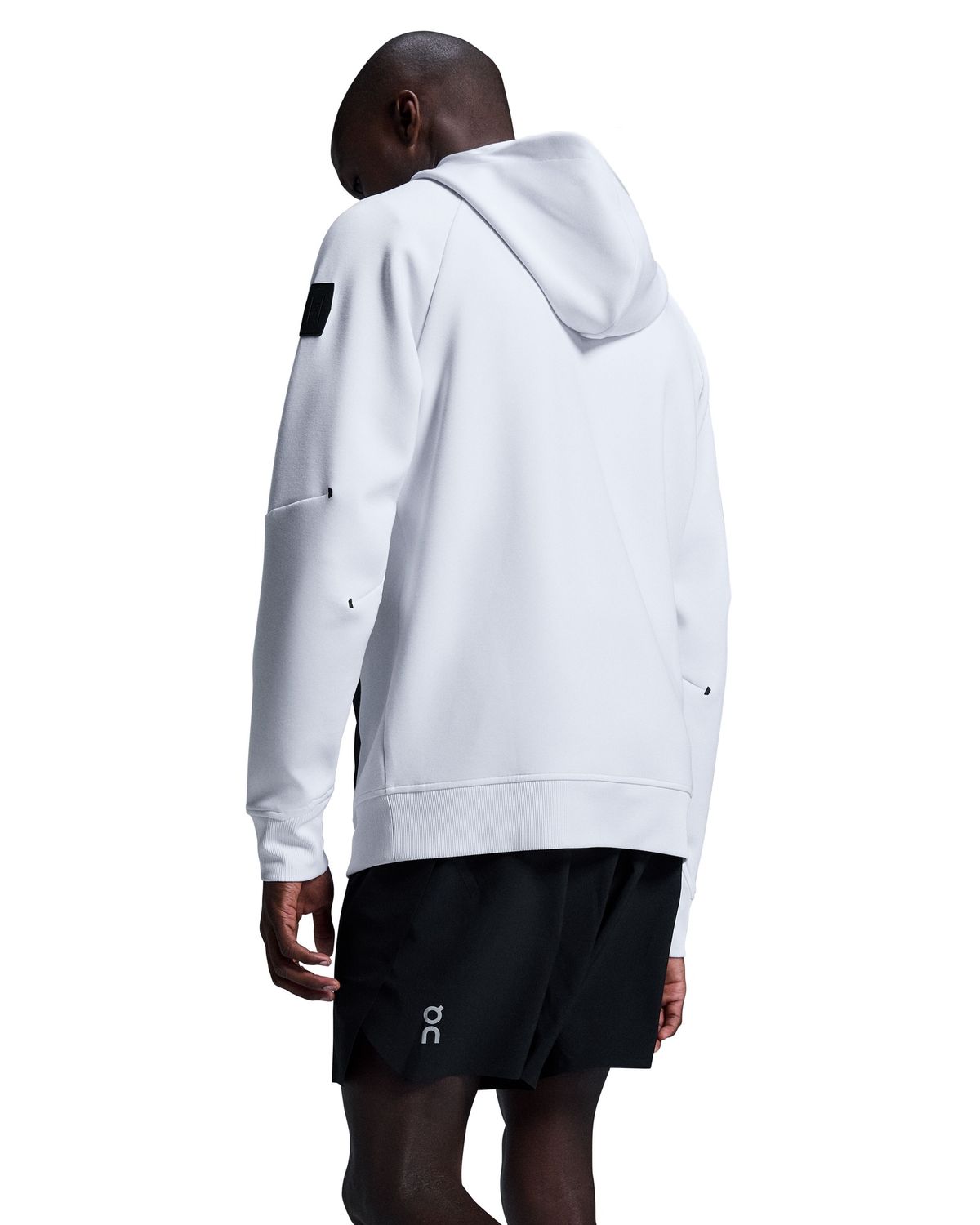 On Men 7" Core Shorts (Black)