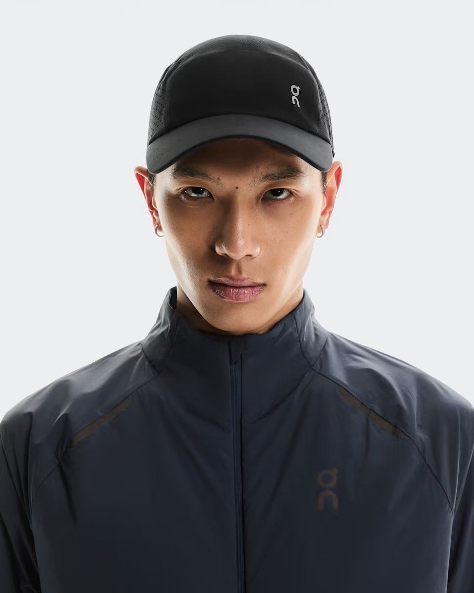 On Lightweight Cap (Black)