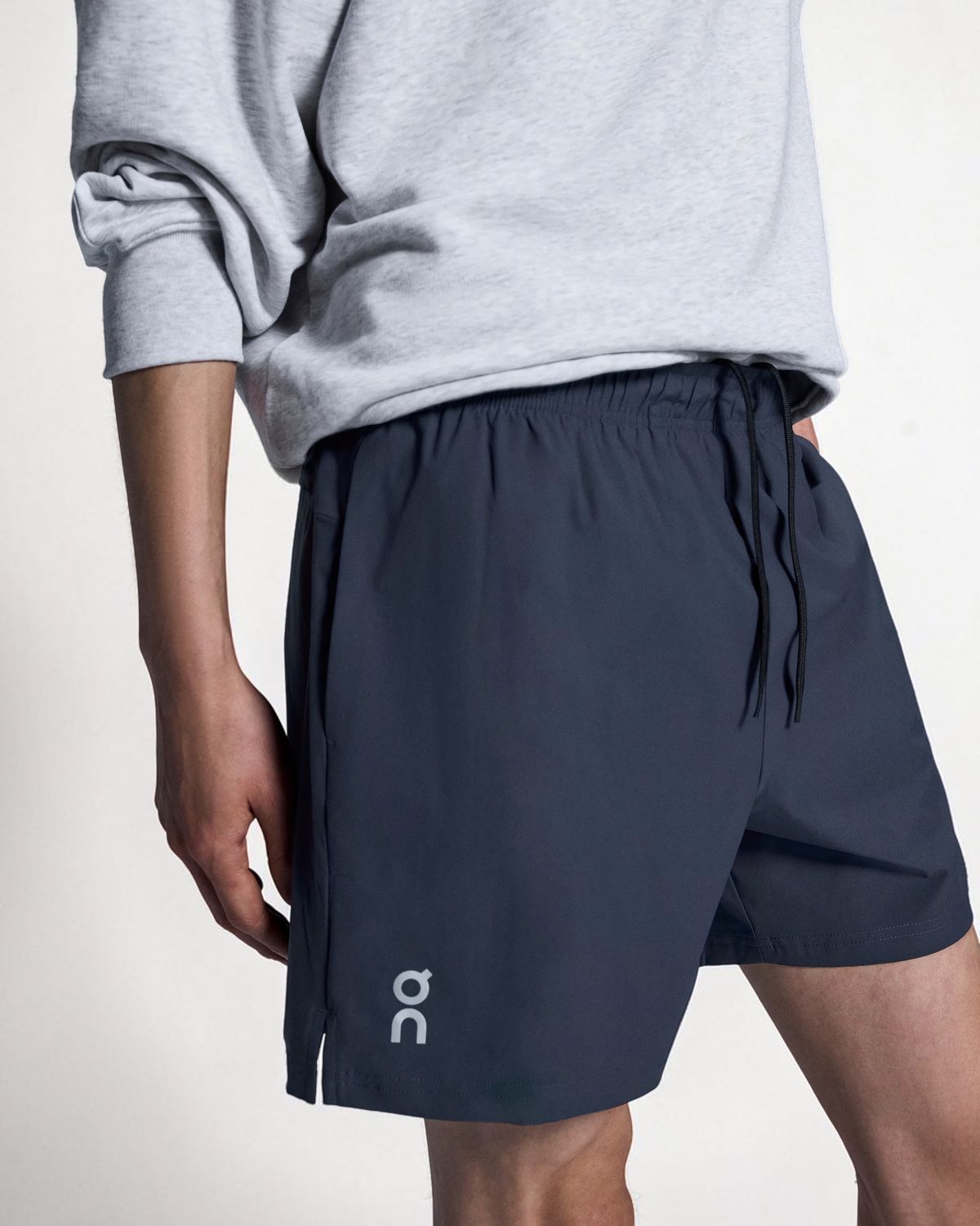 On Men 5" Core Shorts (Midnight)