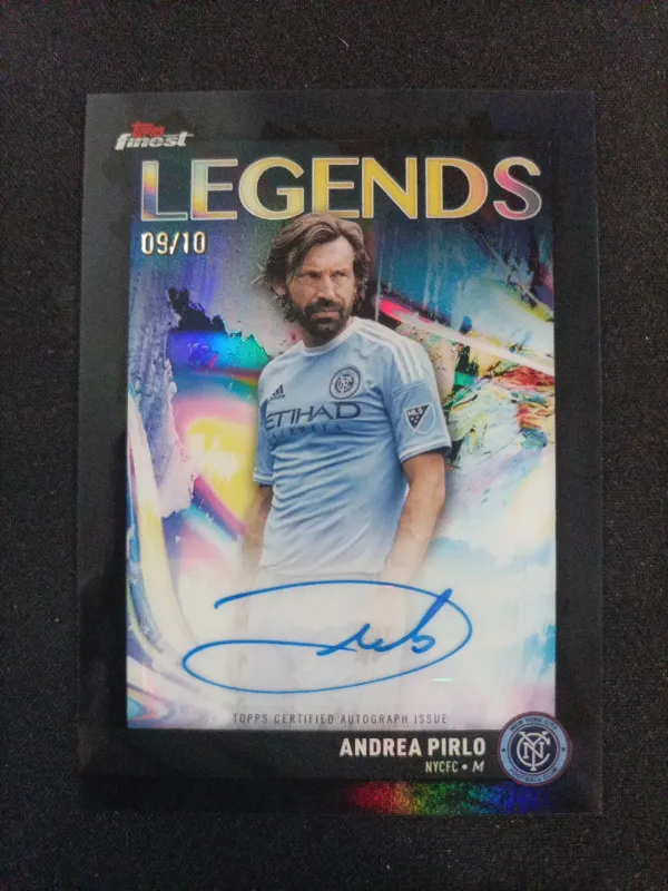Andrea Pirlo 09/10 Topps Legends Autograph
