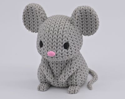Knitted Mouse