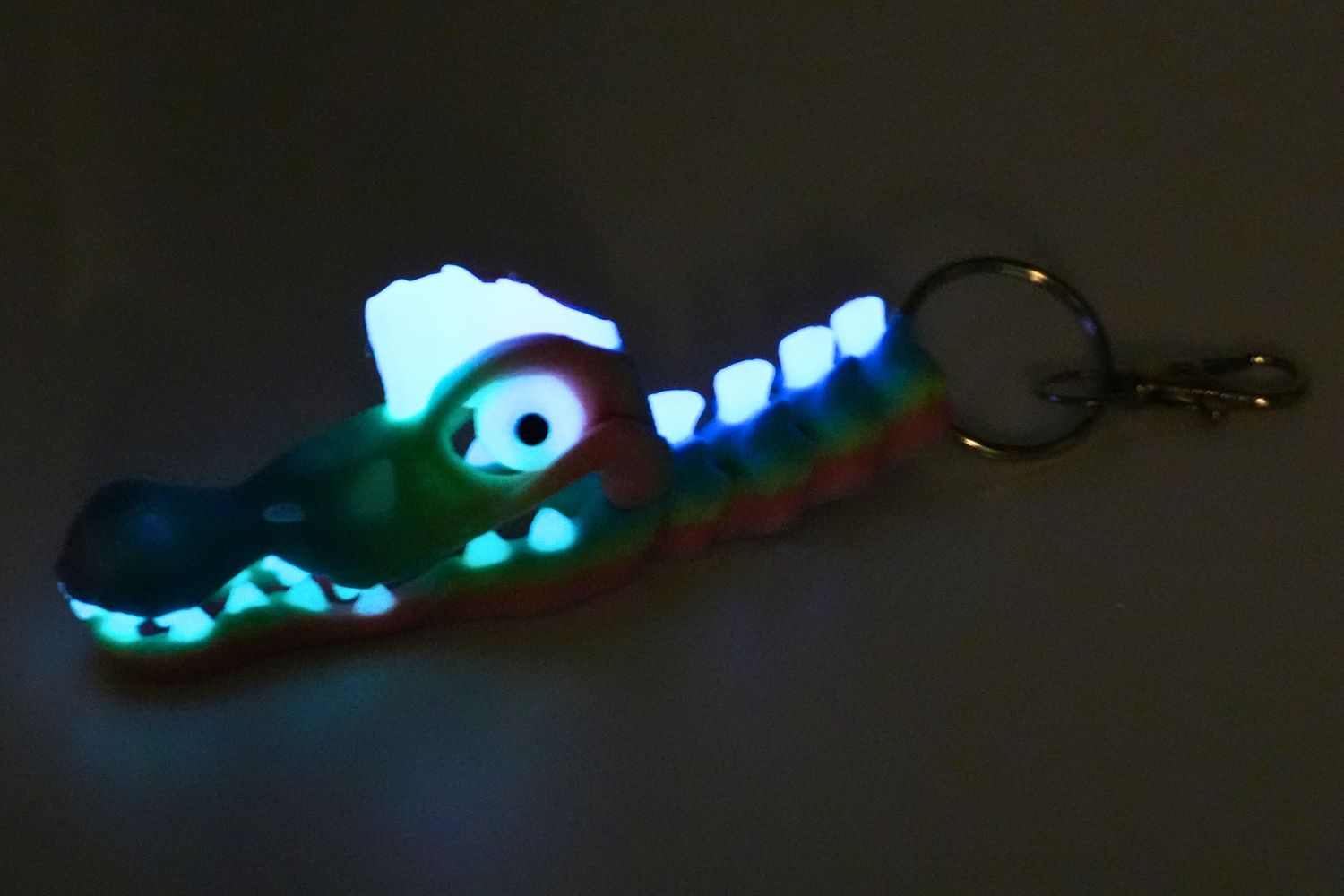 Spinosaurus Head "Glow" Keychain