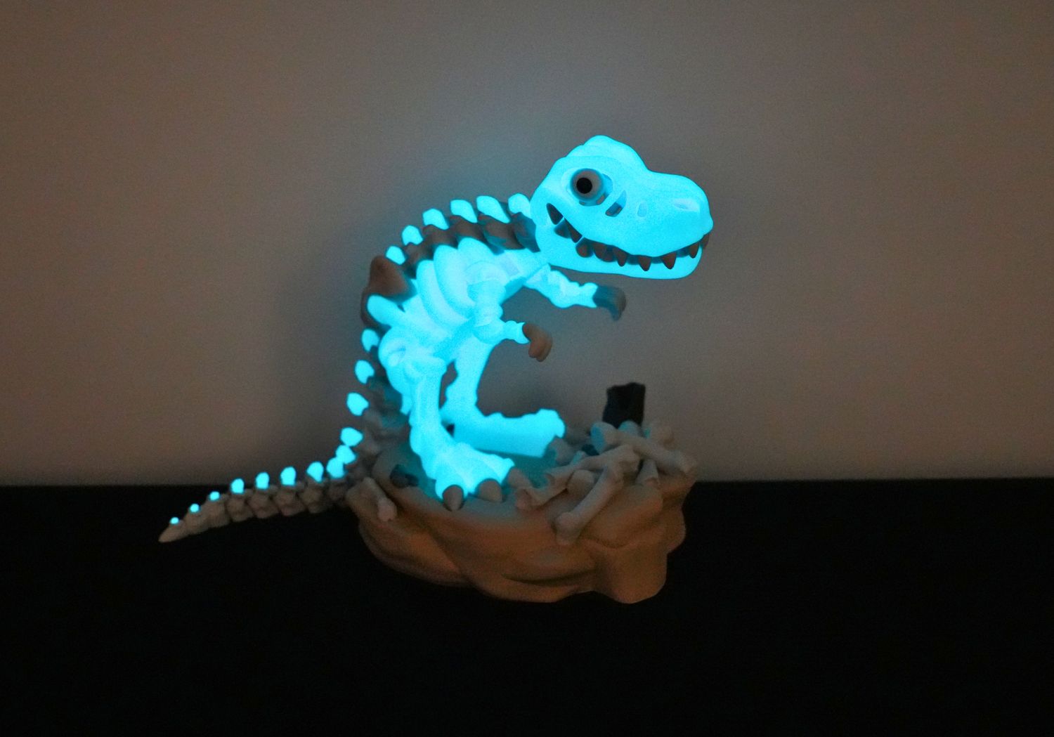 T-Rex &quot;Glow&quot; w/Optional Stand