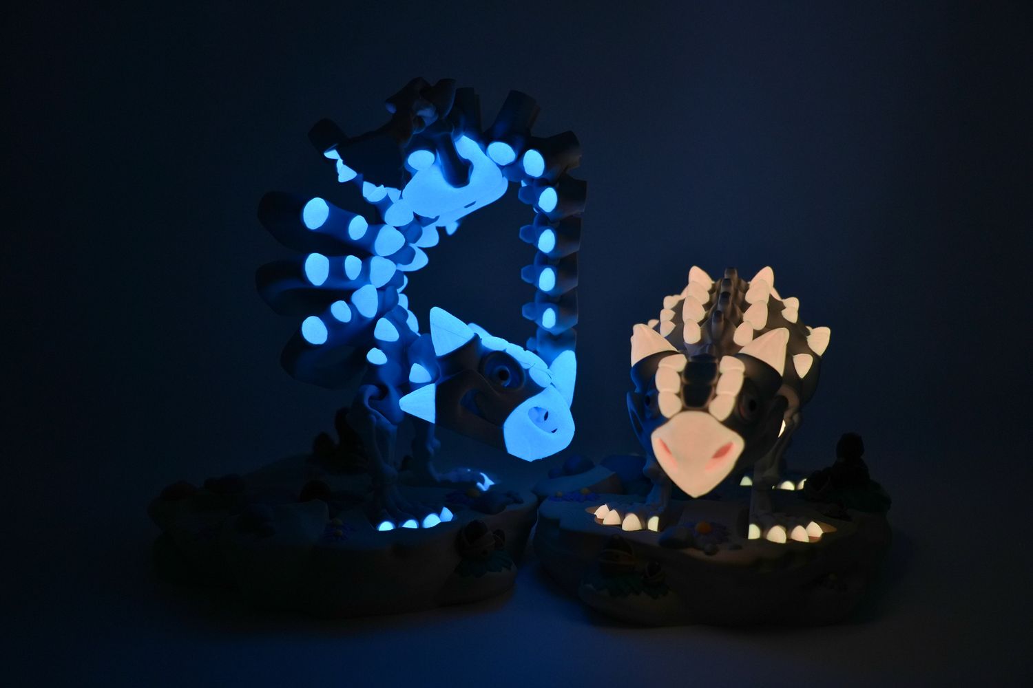 Ankylosaurus &quot;Glow&quot; w/Optional Stand