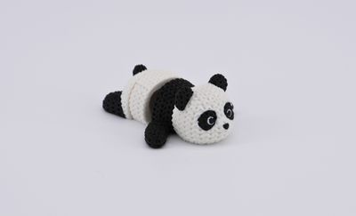 Knitted &quot;Flexi&quot; Panda Magnet (Optional Keychain)