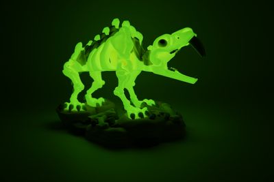 Saber Tooth Tiger &quot;Glow&quot; w/Optional Stand