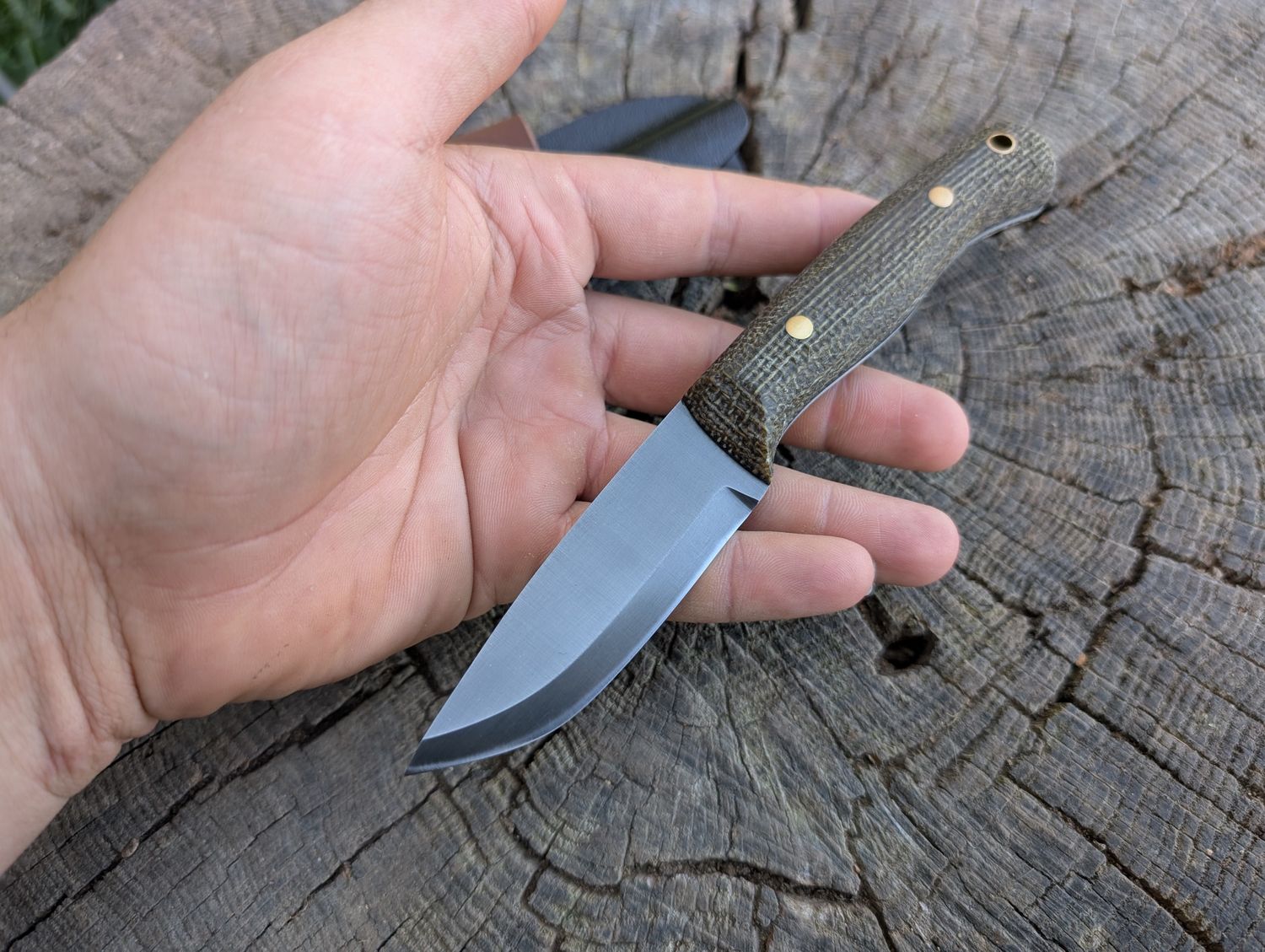 RK Dark Hollow Burlap Classic Taper