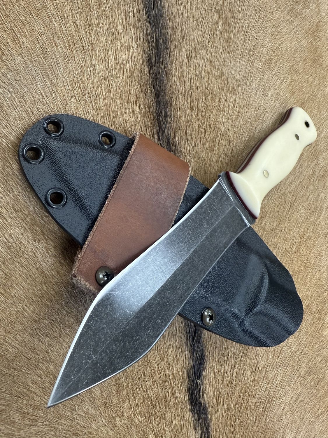 RK Tiberius White Canvas Red Liners Stone