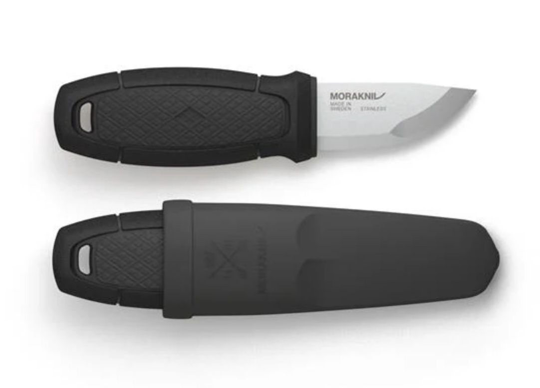 Mora Eldris Black