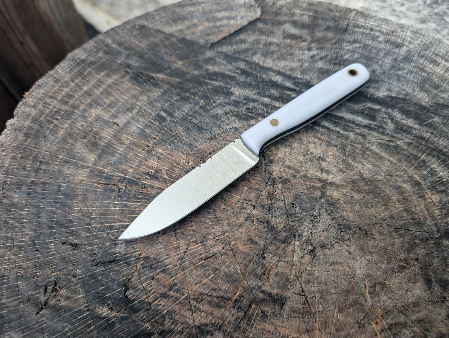 RK Paring White File Taper AEBL