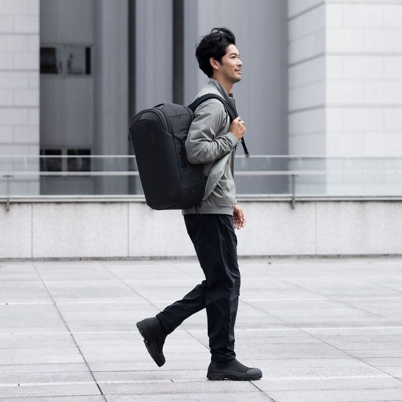 Thule Subterra 2 convertible carry-on