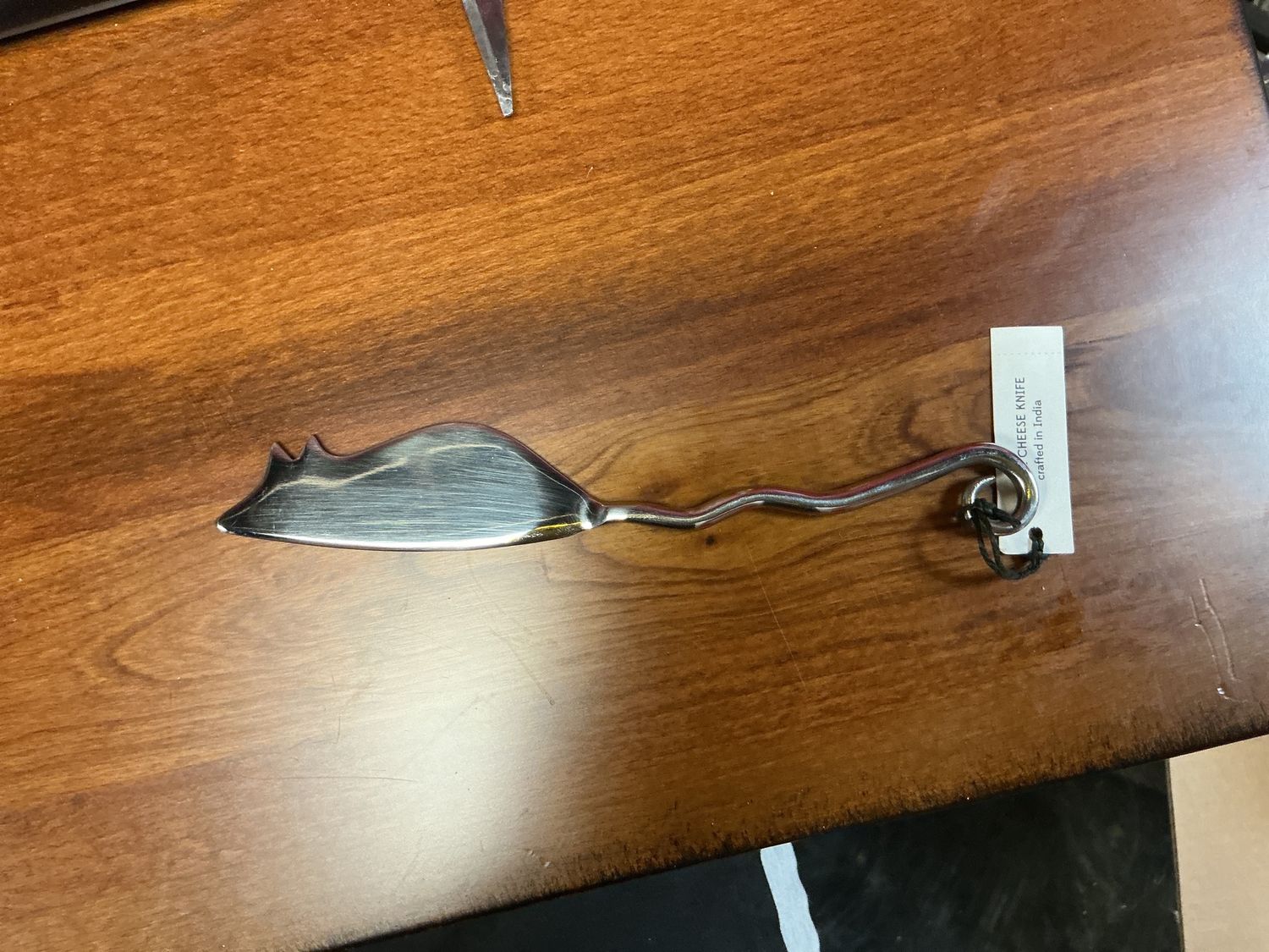 Mouse cheese cutter