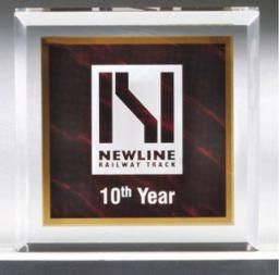 ACRYLIC SQ PPRWEIGHT RED