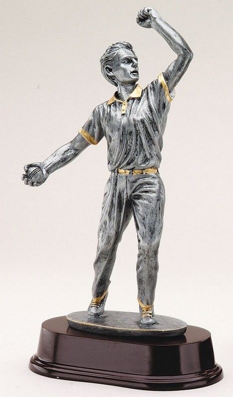 CRICKET BOWLER,M 8-1/2"
