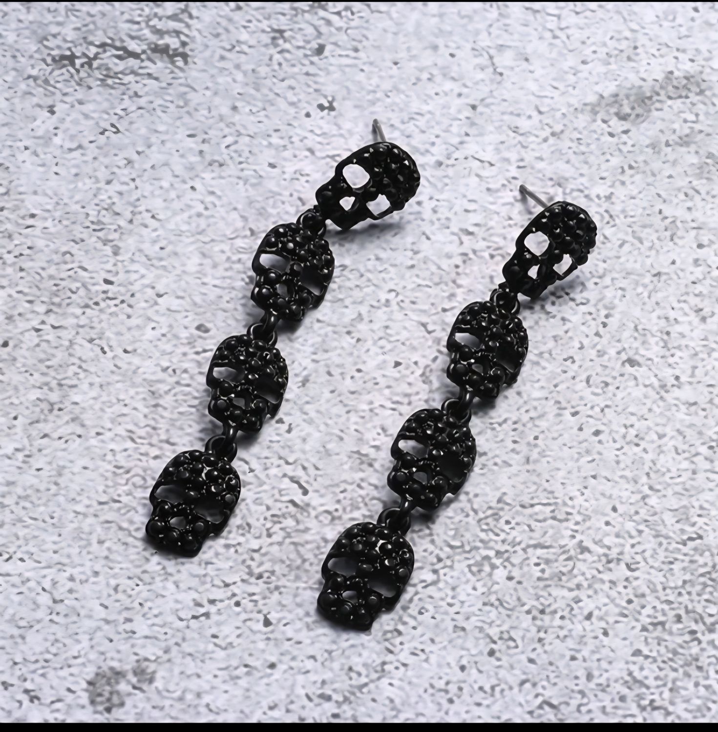 Black skull earings