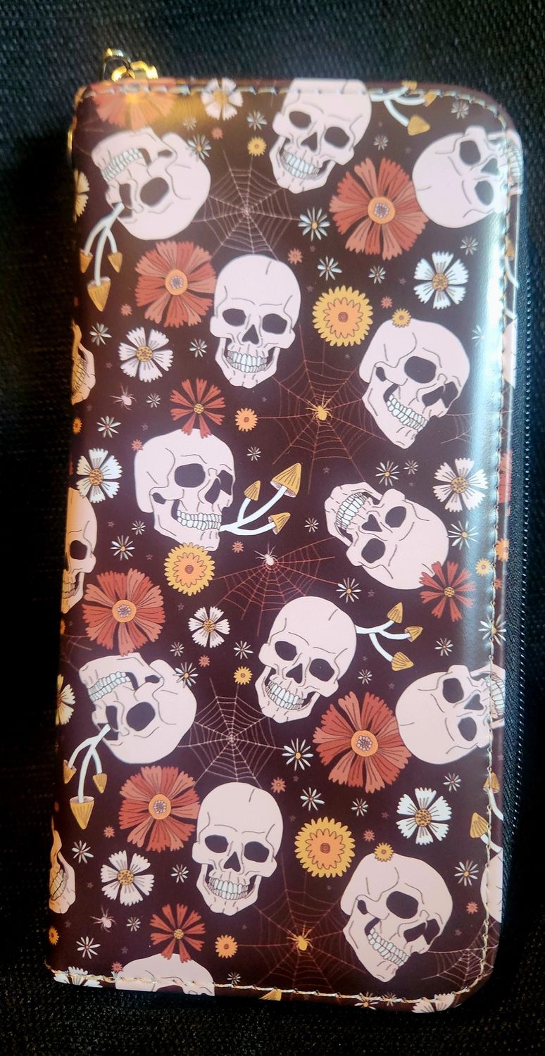 Womens skull wallet purse