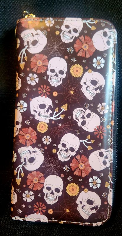 Womens skull wallet purse