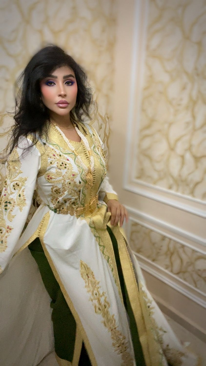 White &amp; Gold Elegance Kaftan