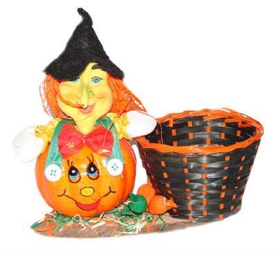 Deko-Figur Hexe mit Korb und Kürbis