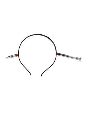 Haarreif Nagel durch Kopf Haarreif Nagel durch Kopf