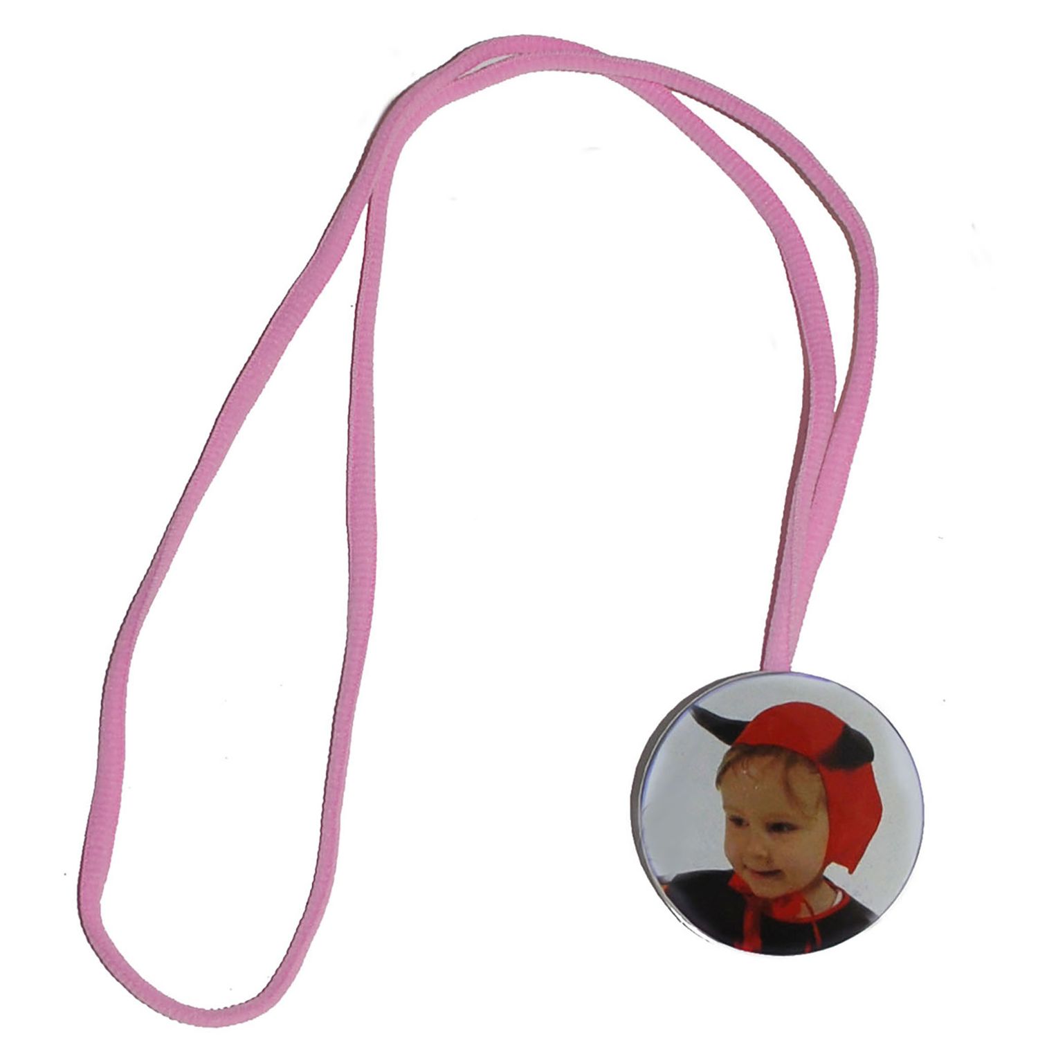 100 badges met halsketting