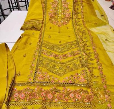 Heavy embroidery 3 pcs suit set