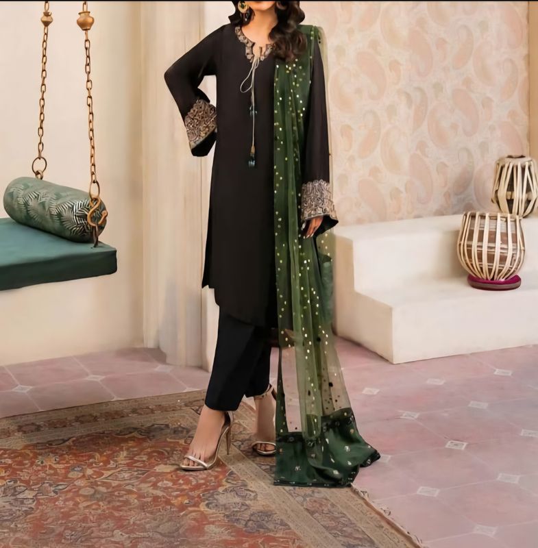 Beautiful dupatta suit