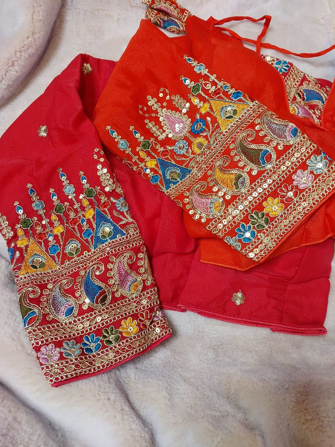 Embroidery blouse