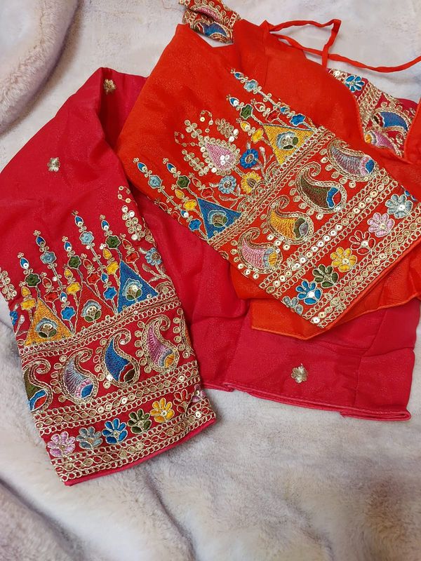 Embroidery blouse