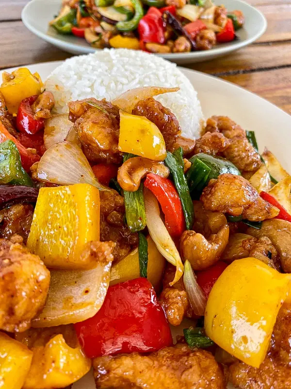 Kai Phad Med Mamuang