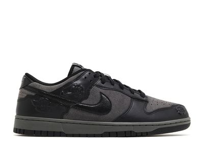NIKE DUNK LOW &quot;BLACK ROSES&quot;