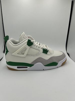 JORDAN 4 X SB &quot;PINE GREEN&quot; USED SZ 9.5