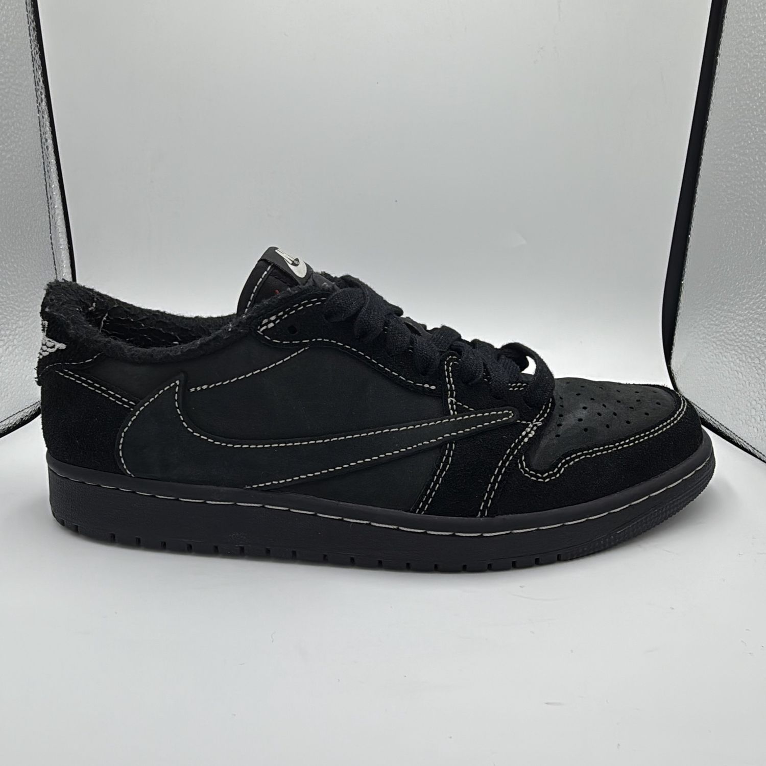 JORDAN 1 X TRAVIS SCOTT “BLACK PHANTOM” SZ 8.5