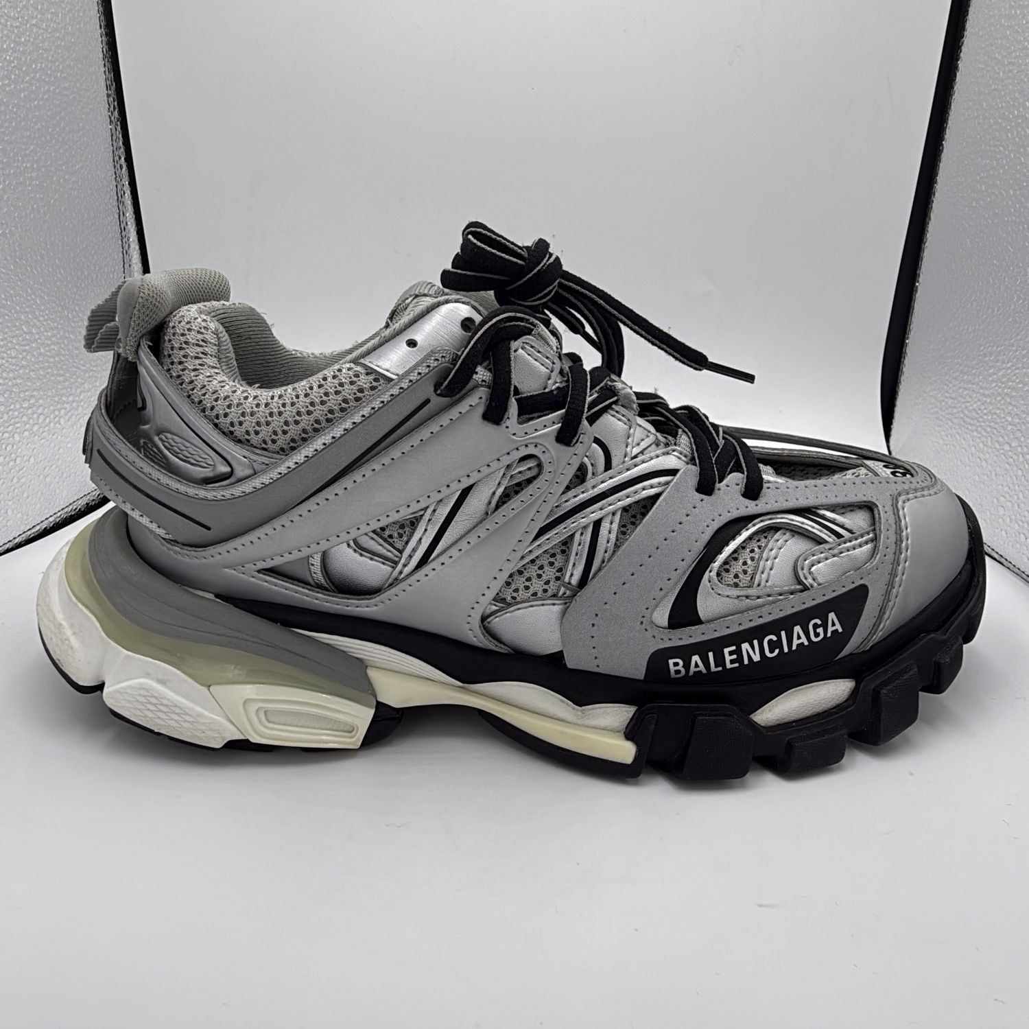 BALENCIAGA TRACK SZ 38